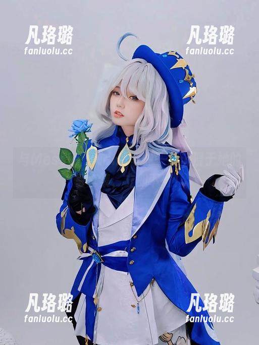 与Messie Huang申鹤一起沉浸于她的写真集，立即下载！